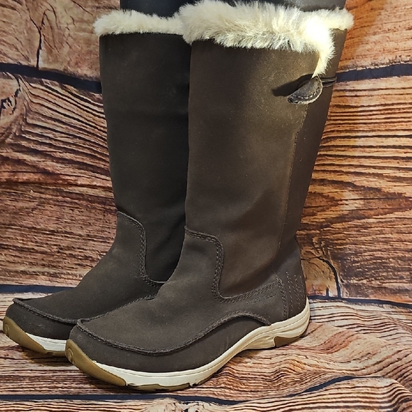Merrell Dark Brown Winter Boots with Fur Trim - Picture 1 of 6